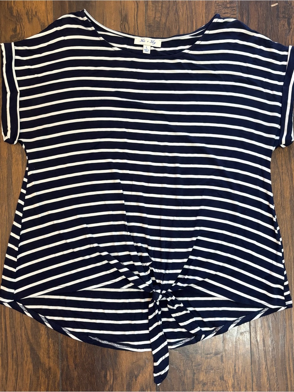 She + Sky Navy & White Striped Tie-Front Women's Top Size Large